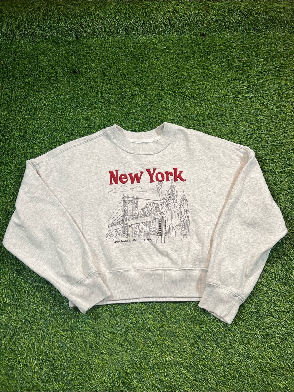 Abercrombie & Fitch New York NYC Graphic Cropped Sweatshirt Womens XS Gray